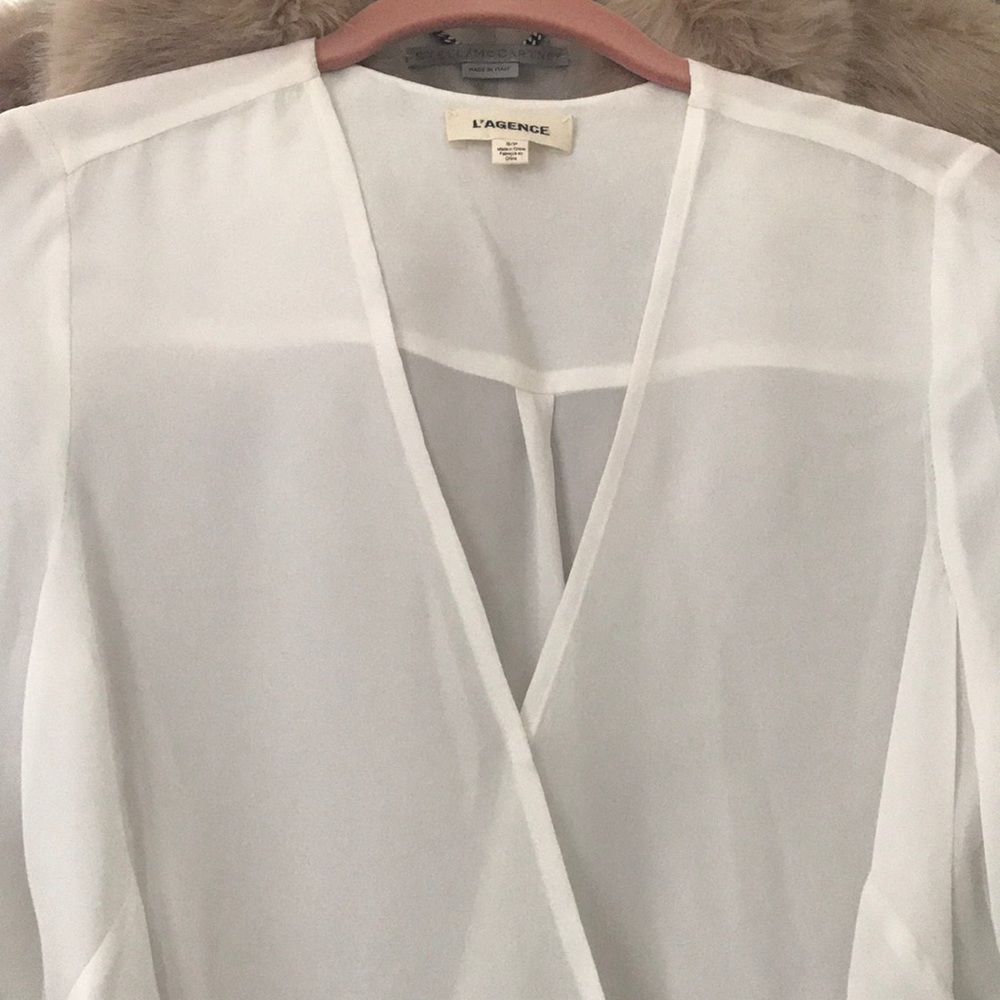L’AGENCE draping front v-neck blouse cream